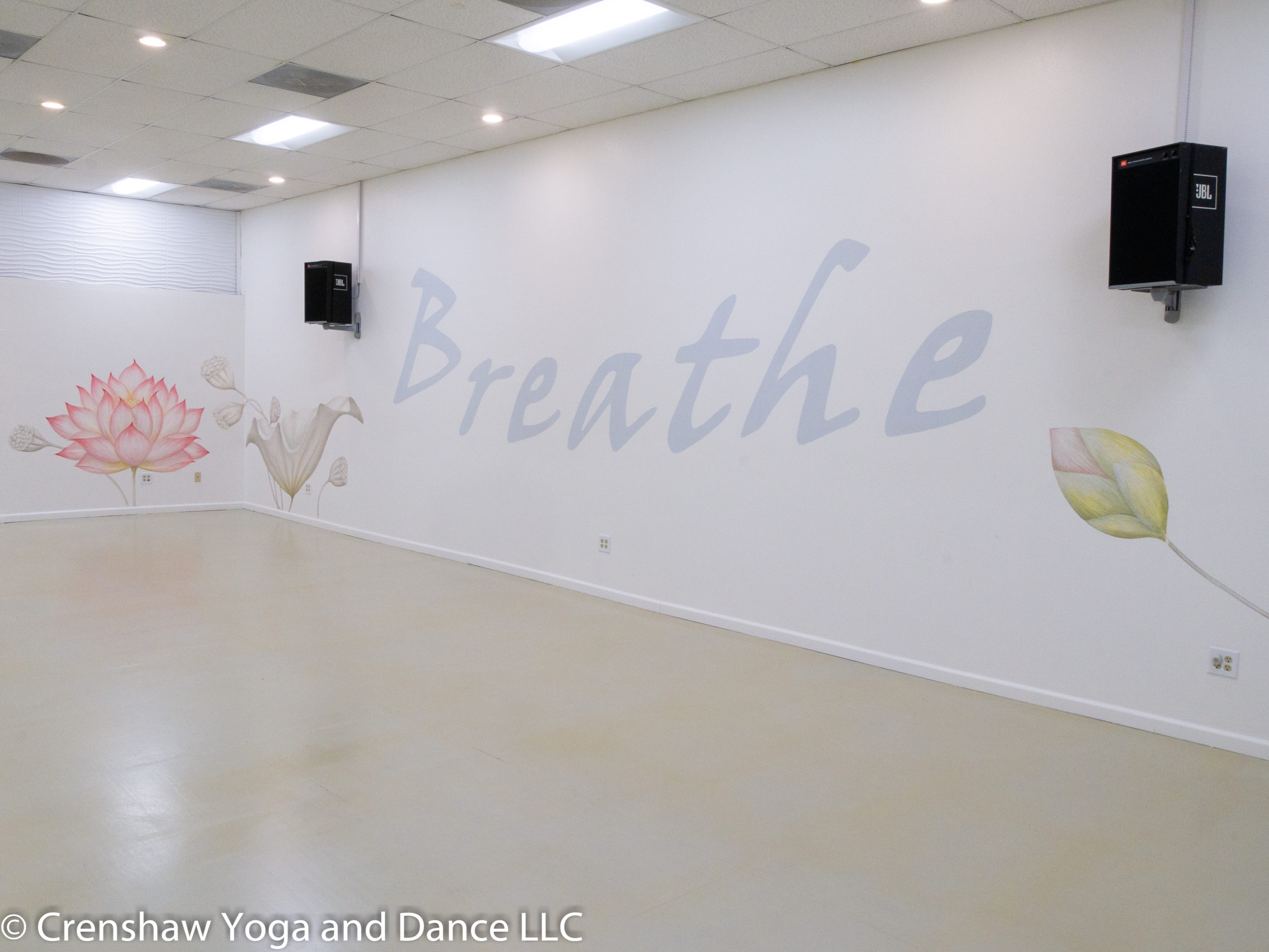 front studio (3 of 15)